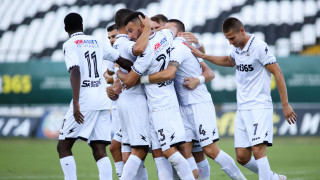 Централният нападател на Славия Владимир Николов ще бъде извън