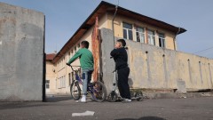 Синдикат: Българското училище не се нуждае от камери и металдетектори, а от повече уважение и дисциплина
