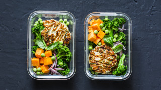 Само бизнес оператори или доставчици на услуги регистрирани по реда