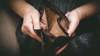 51% от българите отчитат спад в доходите си от началото на кризата