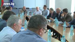 Транспортното ведомство изсветлява бизнеса с техническите прегледи на автомобили Без