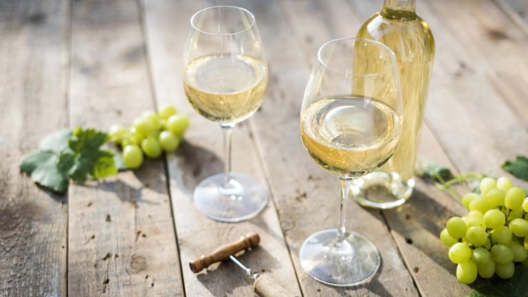5 неприятни последствия от пиенето на бяло вино