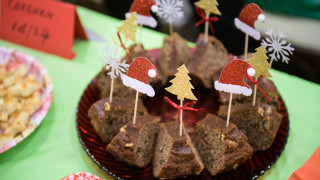 Всяка година екипът на Банка ДСК избира и подкрепя да