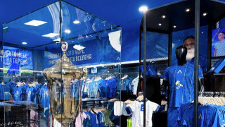 Левски обяви над 14 000 продадени шампионски фланелки От клуба се извиниха