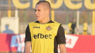 "Канарите" картотекират Крис Добрев за Лига Европа