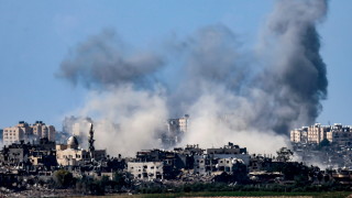 Палестинските власти съобщиха за взривове близо до друга болница в Газа