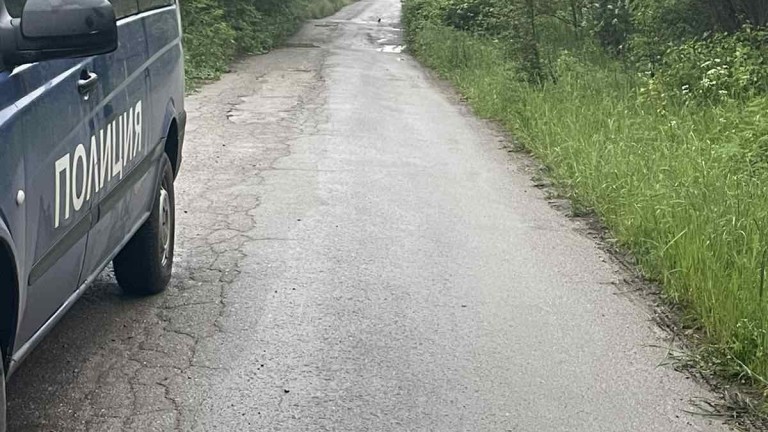 Полицейски екипи обхождат превантивно пожароопасните райони в Бургаско