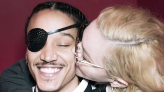 Какво иска Мадона от младото си гадже