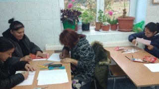 Над 900 образователни медиатори могат да останат без работа от 1 януари 2023 г.