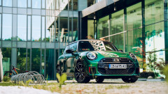 Тест драйв: MINI John Cooper Works може да те накара да се забавляваш където и да си
