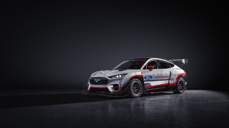 Въпреки кризата, финансовите резултати на Ford се изстреляха