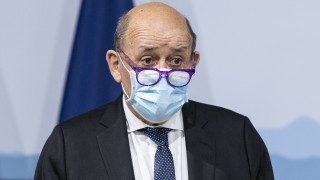 Френският външен министър настоя по време на посещение в катарската