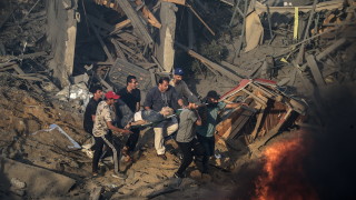 Израелски въздушен удар уби 50 души в бежански лагер в Газа