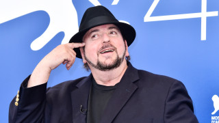 След продуцента Харви Уейнстейн холивудският режисьор Джеймс Тобак е обвинен