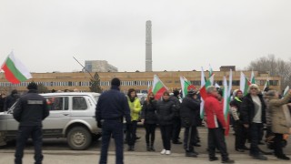 Търсете алтернативни маршрути на Дунав мост 2 заради протест