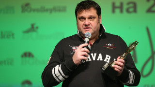 Селекционерът на волейболните национали до 19 г Мартин Стоев заслужи