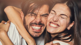 Стискането на зъби не е метафора това състояние известно като