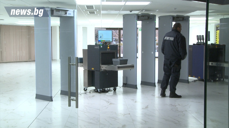 Сценарии за пожар и изоставен пакет. Това ще разиграят днес