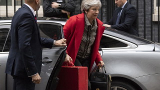 Консервативната партия е успяла да събере подписите на 48 депутати