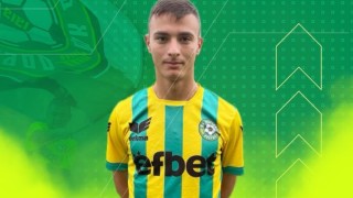 Добруджа привлече в състава си 19 годишният Антон Иванов съобщиха от