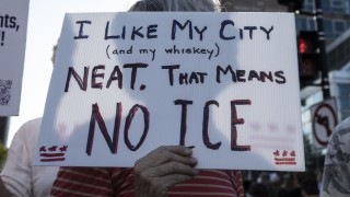 Националната гвардия на САЩ ще започне да носи оръжие по