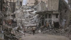 Израел напредва в Рафах, 17 палестинци загинаха при  удари в Централна Газа