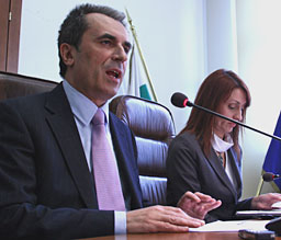 Орешарски: Рано е приходните агенции да се притесняват