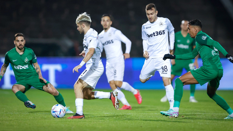 Славия 0 : 0 Лудогорец 21′ Източник: 15′ ГРЕДА ЗА