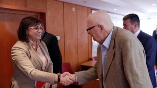 Социалистите се сприятелиха със Съюза на патриотичните сили Защита които