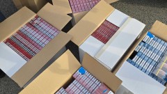 Откриха и иззеха 880 кутии цигари без бандерол при проверка на лек автомобил в Добрич