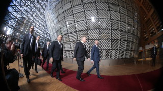 Президентът на Турция Реджеп Ердоган има нов придружител термална