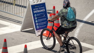 Близо 300 000 американци могат да загинат от COVID 19 до