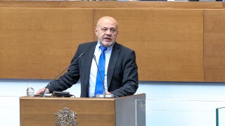 Днешното пленарно заседание на парламента започна с блиц контрол Депутатът Надежда