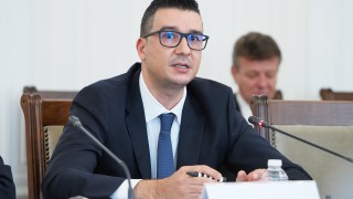 Министърът на икономиката и индустрията Петър Дилов е издал заповед