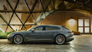 Porsche показа комбито Panamera Sport Turismo (ВИДЕО)