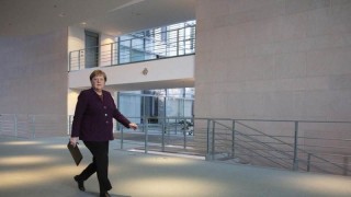 Меркел налива пари в икономиката