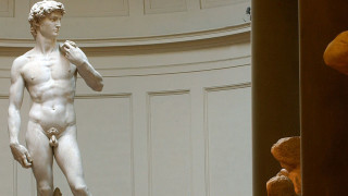 Училище в САЩ уволни директор заради урок с "порнографската" статуя на Давид на Микеланджело