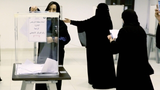 20 жени избрани на местните избори в Саудитска Арабия 