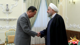 Президентът на Иран Хасан Рохани предупреди Северна Корея да не