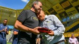 Почетни плакети и много емоции за юбилея на Петър Зехтински