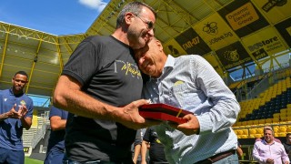 Жълто черното семейство отбеляза тържествено 70 годишния юбилей на легендата Петър Зехтински Емблематичният