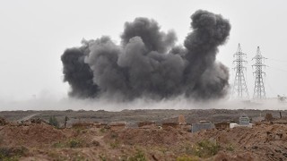 Сирийски правителствени самолети проведоха няколко въздушни атаки в Източна Гута