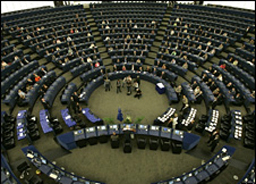 ЕП призова Аштън да признае либийската опозиция