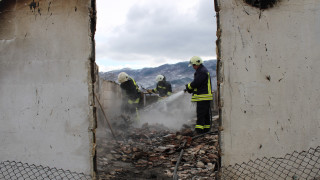 Няма пострадали при пожара в Благоевградско