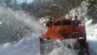 Военните почистили 270 километра пътища в Смолянско