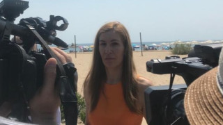 Министърът на туризма Николина Ангелкова призовава да не се отписва туристическия