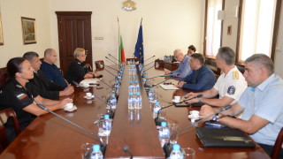 Министърът на правосъдието Данаил Кирилов се срещна днес с представители