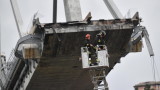 38 лица загинаа при падот на мостот Моранди
