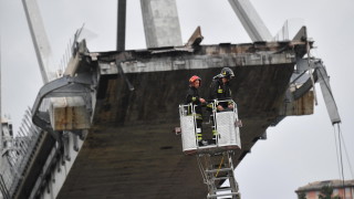 38 души са загинали при срутването на моста "Моранди"