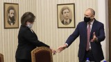  Корнелия Нинова твърди, че Българска социалистическа партия не води война с Румен Радев 